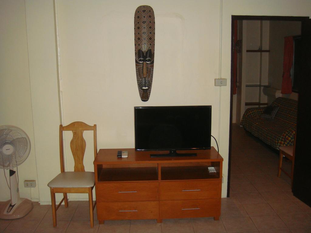 Indogee Apartments Pattaya Buitenkant foto