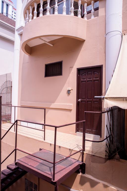 Indogee Apartments Pattaya Buitenkant foto